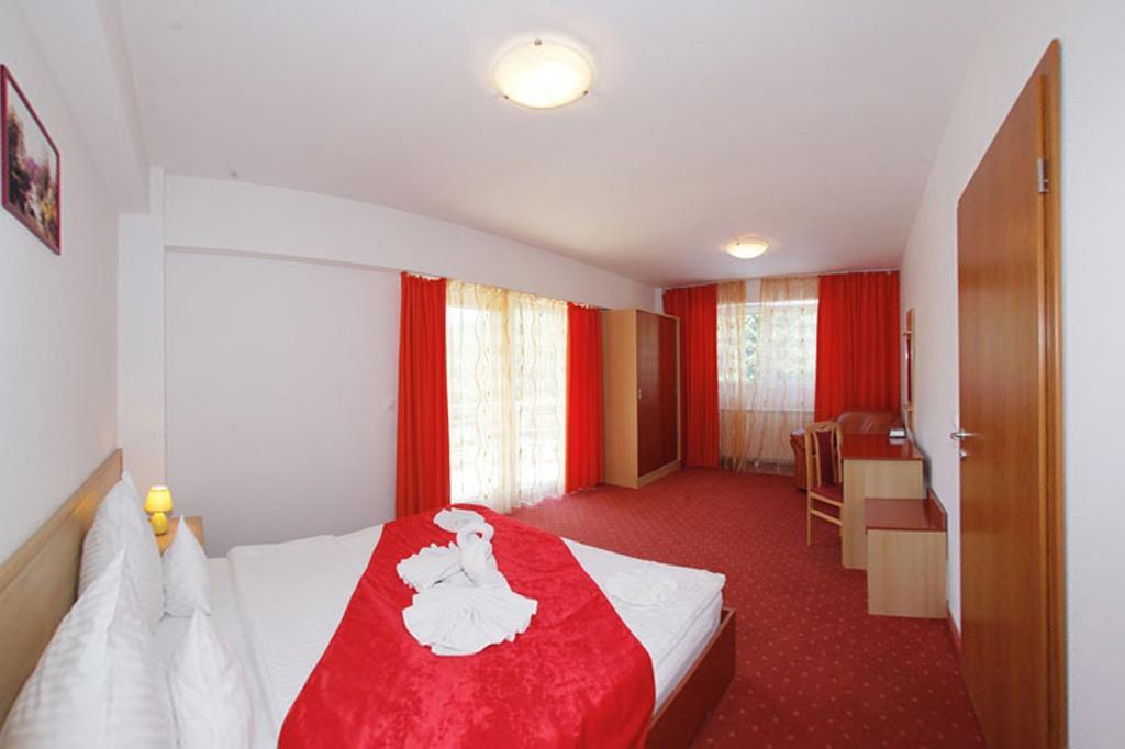Hotel International Băile Herculane Quarto foto