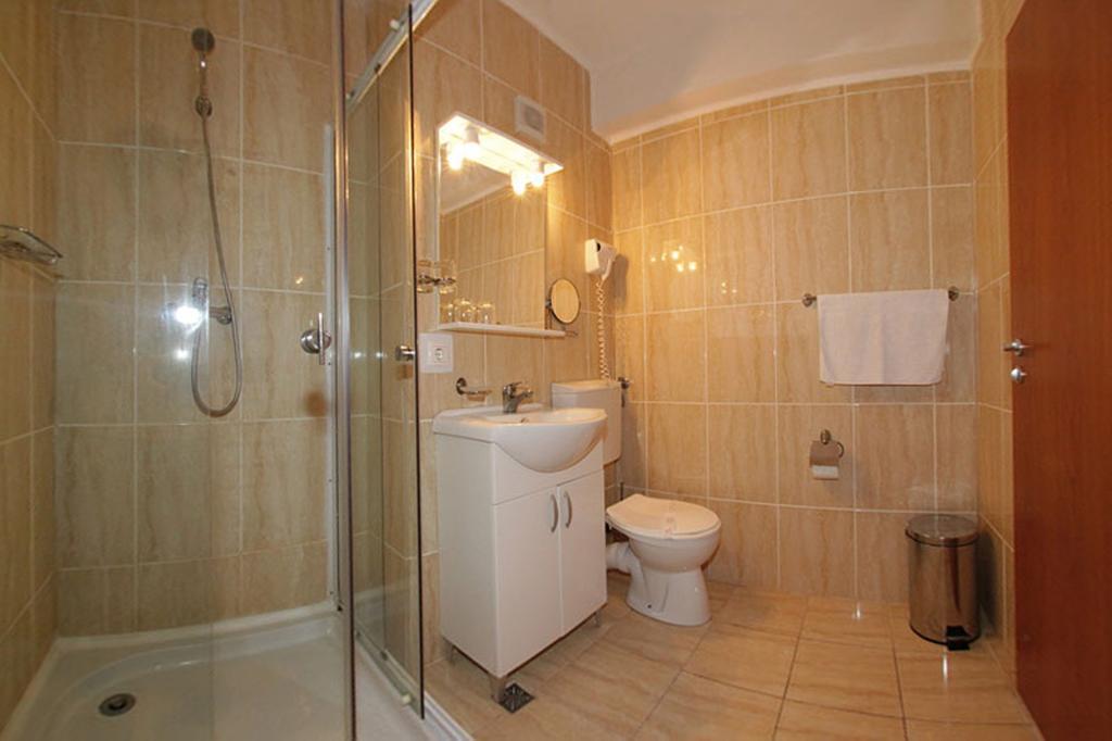 Hotel International Băile Herculane Quarto foto